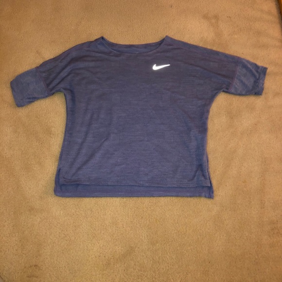 Nike top - Picture 1 of 2
